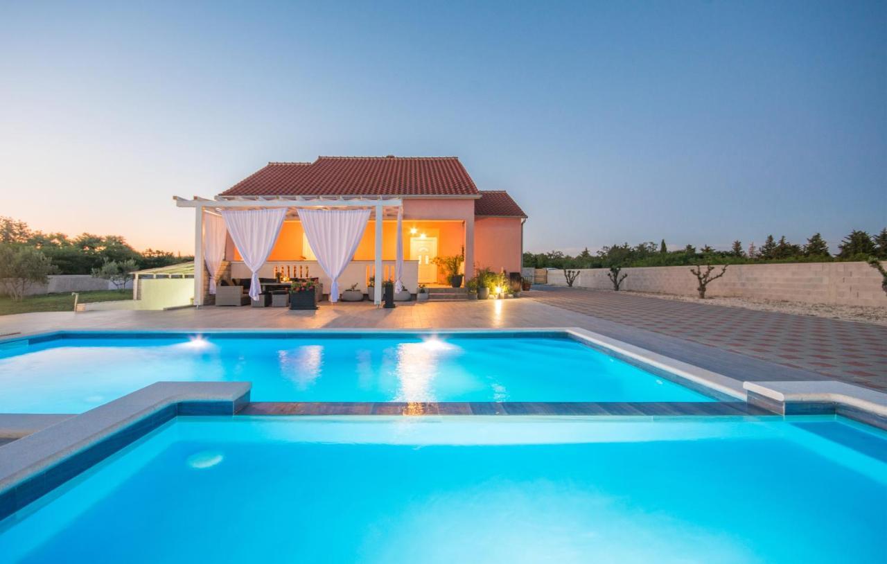 Villa Maris Zadarvillas Tinj Buitenkant foto