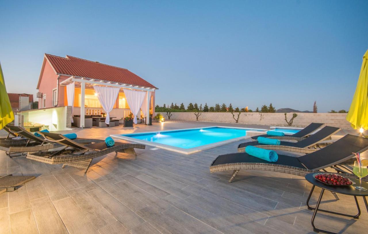 Villa Maris Zadarvillas Tinj Buitenkant foto