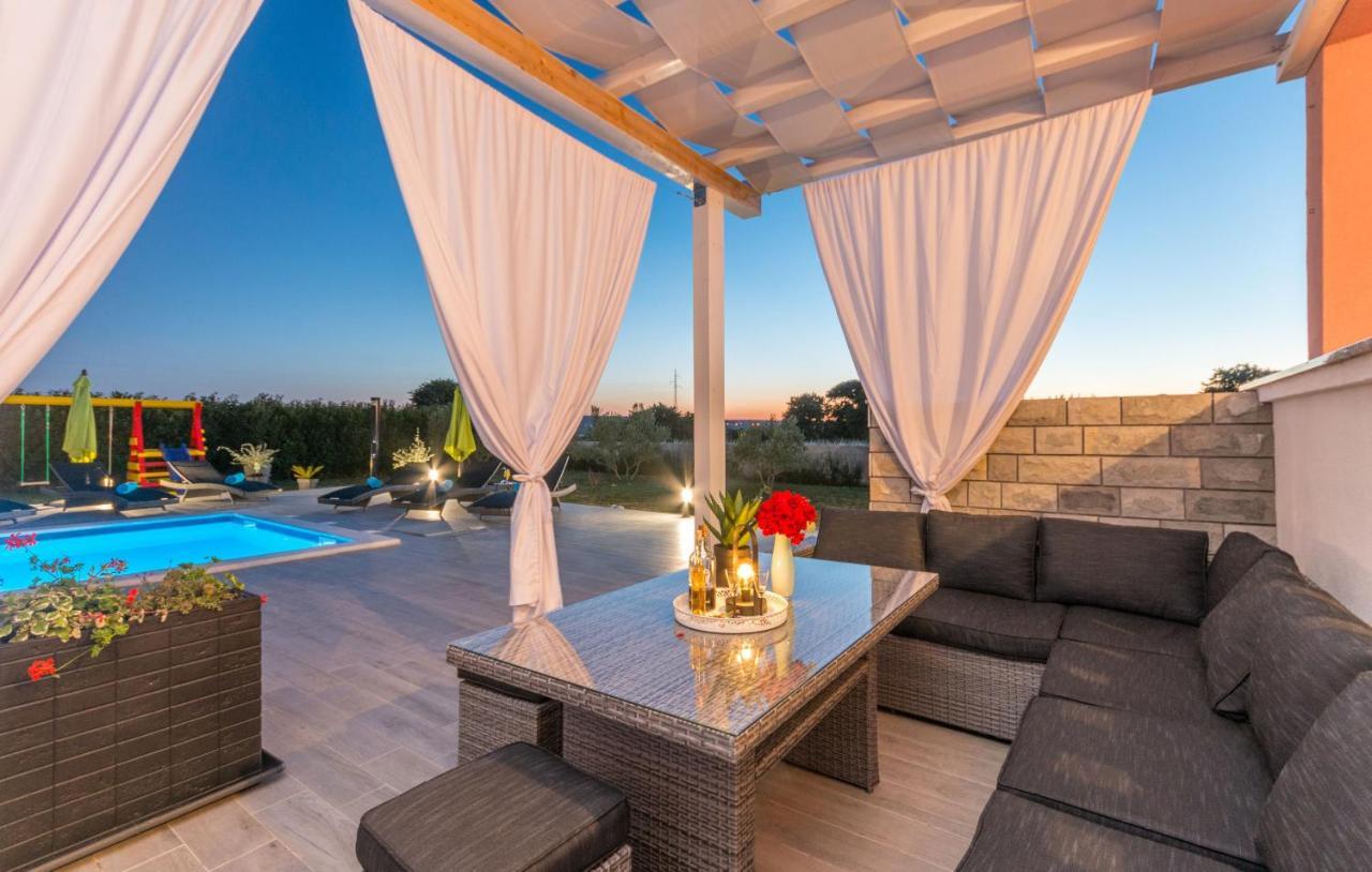 Villa Maris Zadarvillas Tinj Buitenkant foto