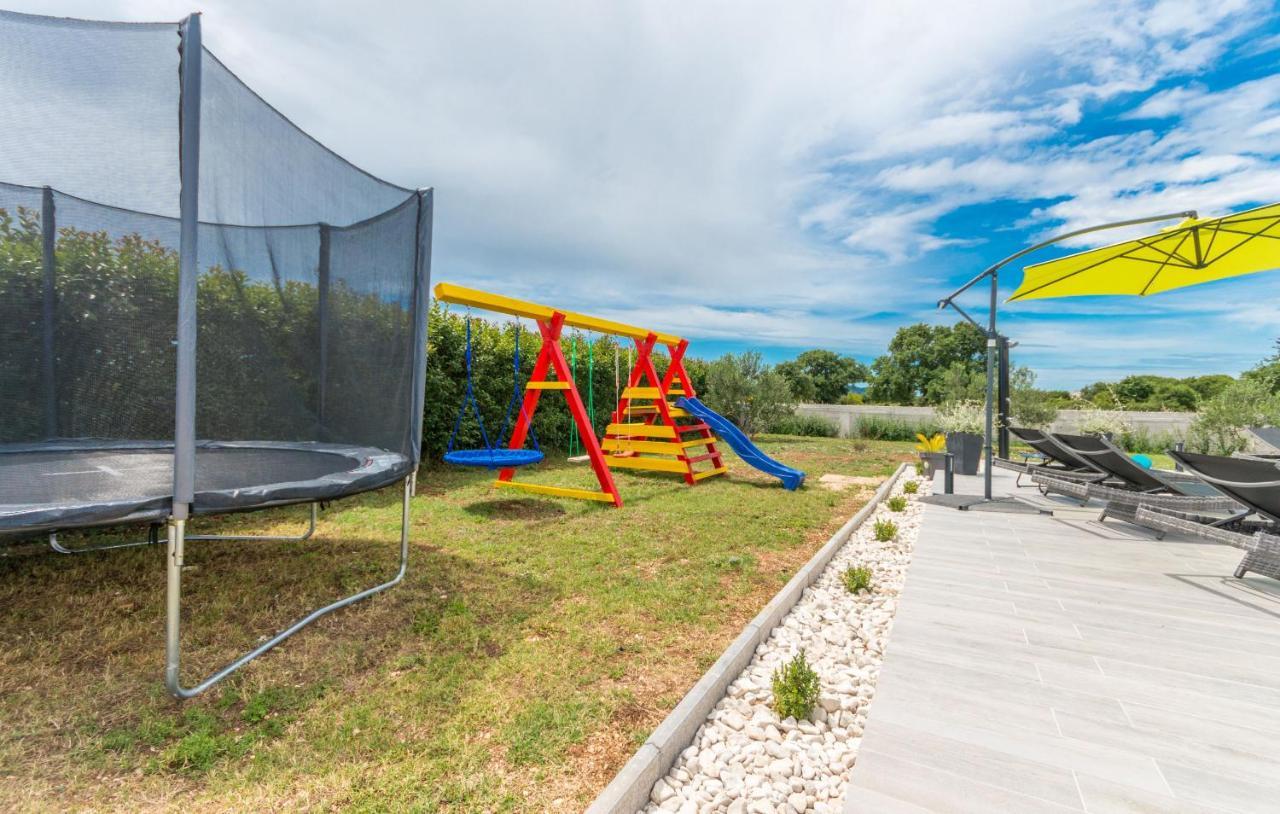Villa Maris Zadarvillas Tinj Buitenkant foto
